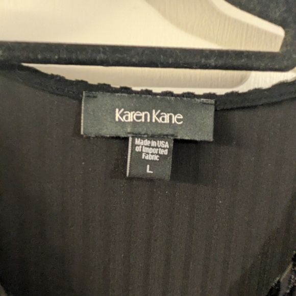 Karen Kane Black V-Neck Top - Picture 4 of 4